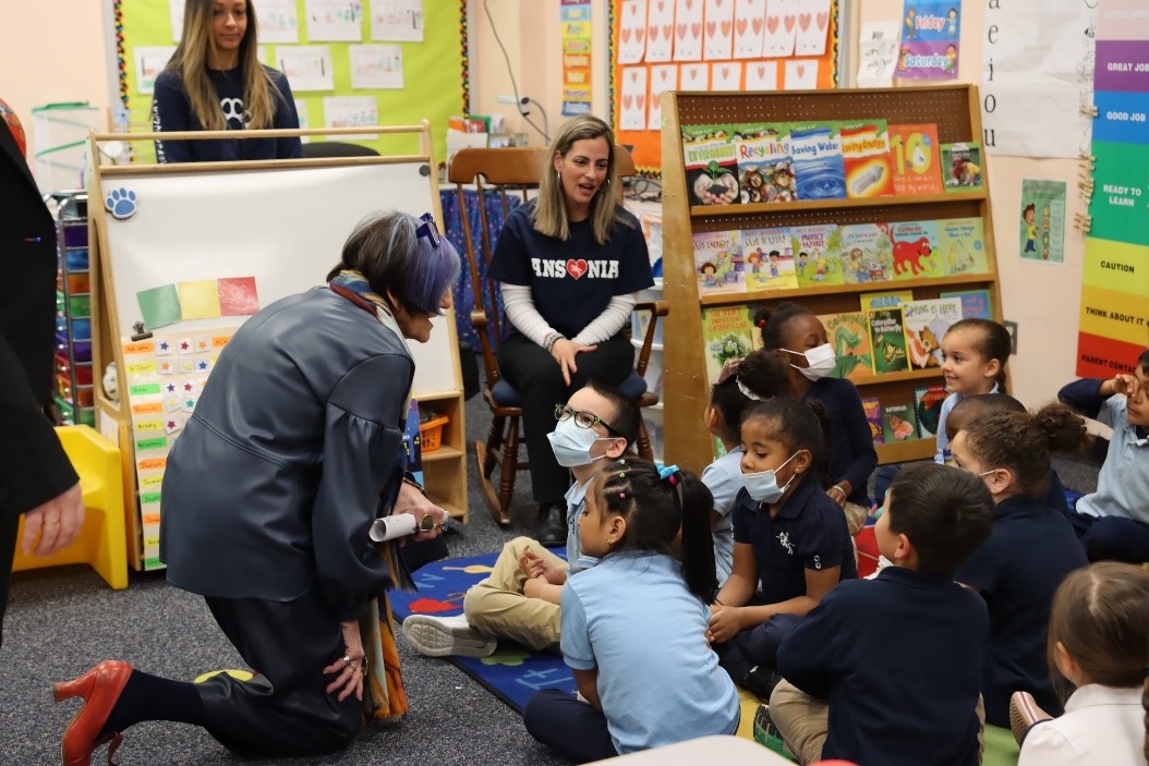 DeLauro Meets with Kindergarten Students at Prendergast Elementary School in Ansonia