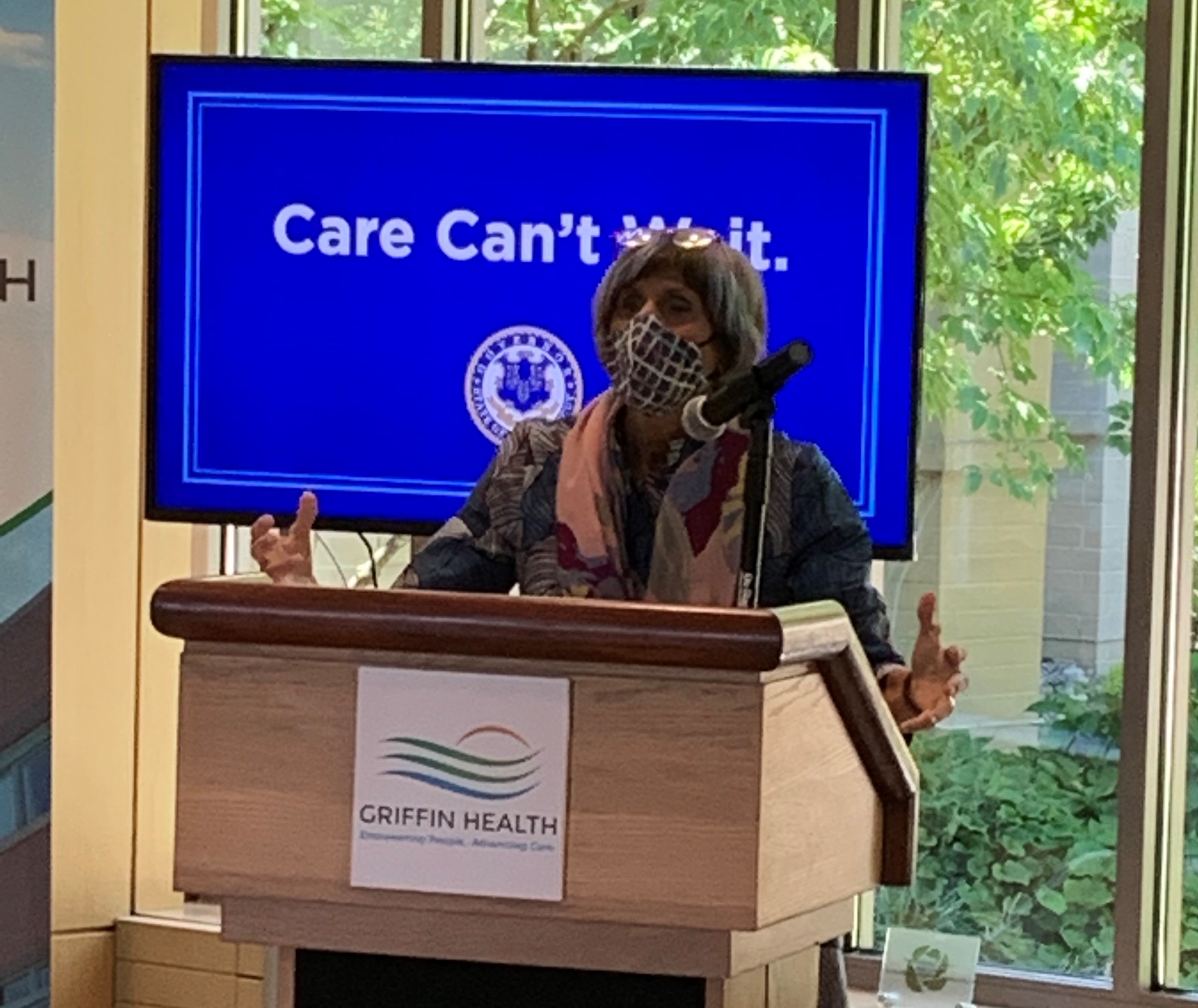 DeLauro at Griffin Health